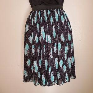 Torrid floral pleated skirt